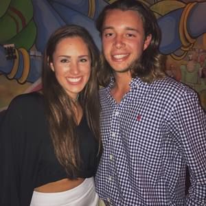 Meet your Posher, Elizabeth